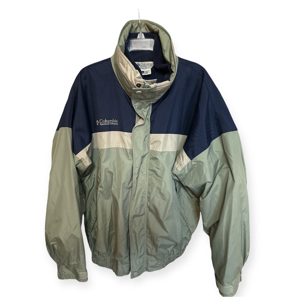 Columbia Bugaboo 3 in1 fleece lined jacket.  Excellent condition, size L